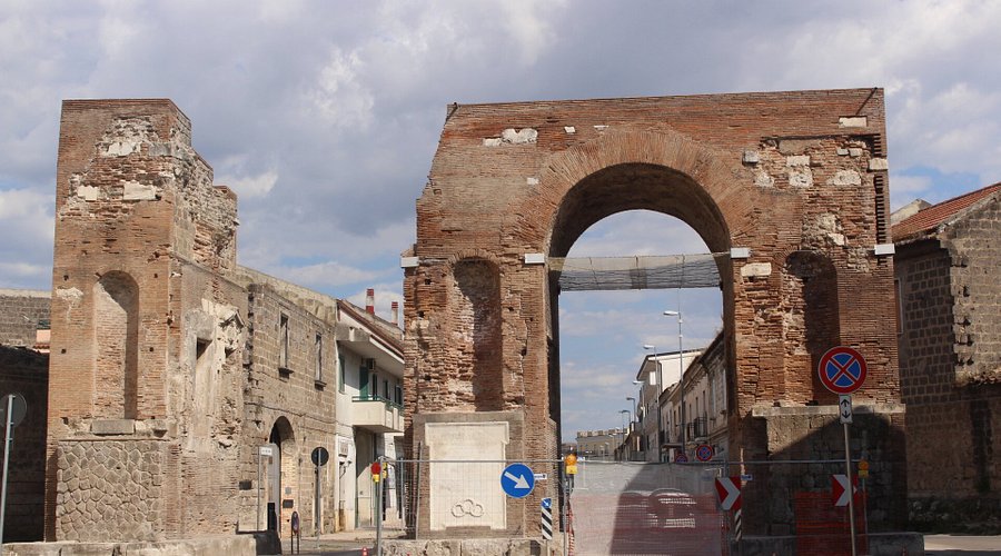 Arco Adriano